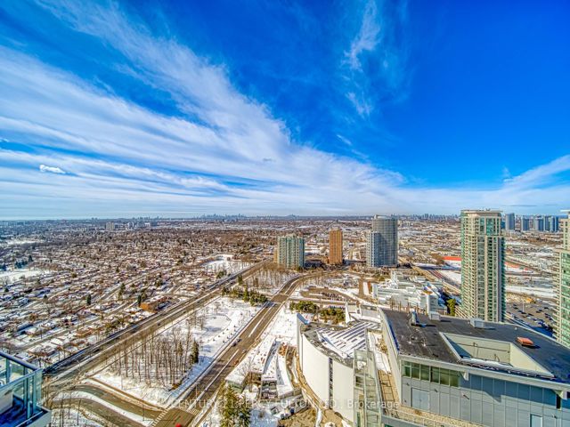 PH3 - 50 Town Centre Crt