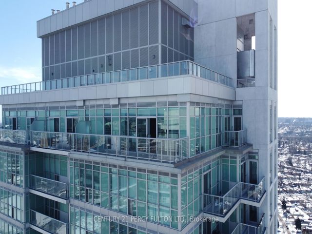 PH3 - 50 Town Centre Crt