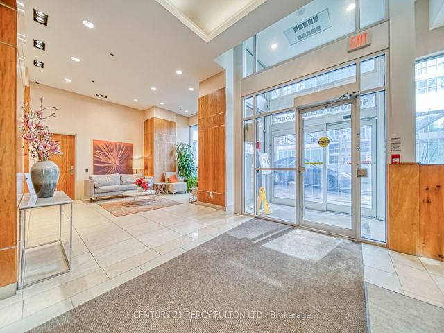 PH3 - 50 Town Centre Crt