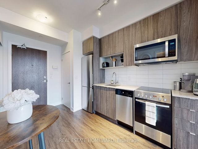 707 - 630 Greenwood Ave