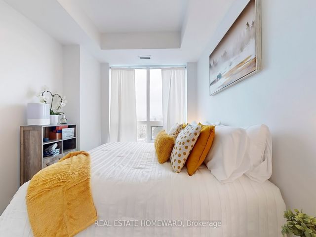 707 - 630 Greenwood Ave