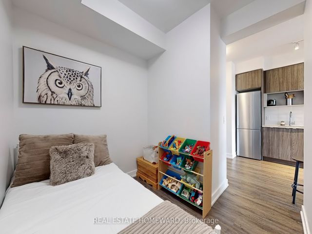707 - 630 Greenwood Ave