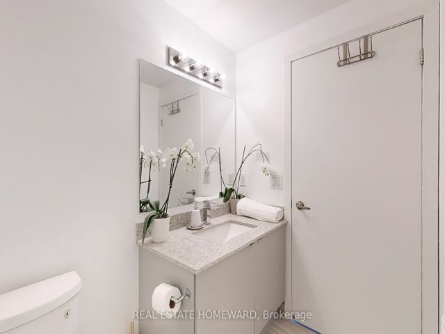 707 - 630 Greenwood Ave