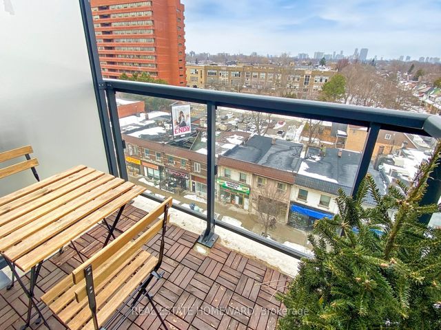 707 - 630 Greenwood Ave