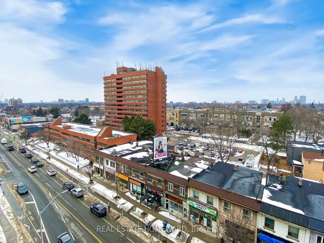 707 - 630 Greenwood Ave