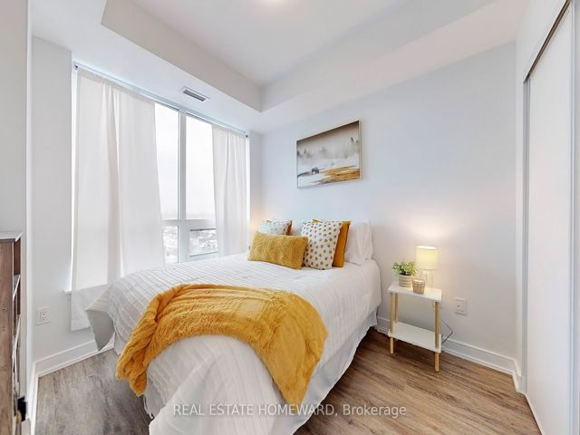 707 - 630 Greenwood Ave
