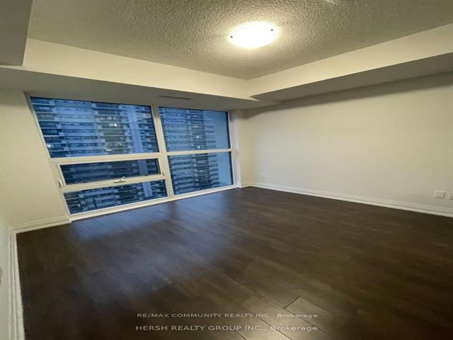 1008 - 20 Meodowglen Pl