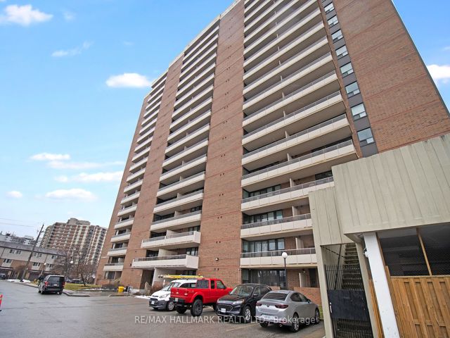 302 - 15 Torrance Rd