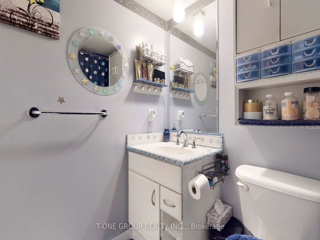 2311 - 36 Lee Centre Dr