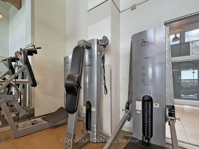 2311 - 36 Lee Centre Dr