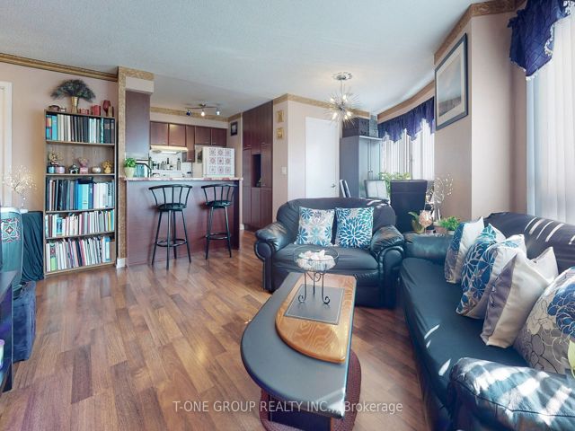 2311 - 36 Lee Centre Dr