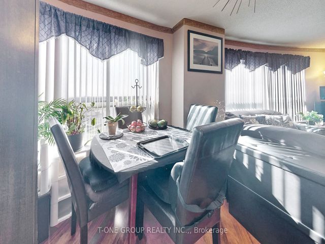 2311 - 36 Lee Centre Dr