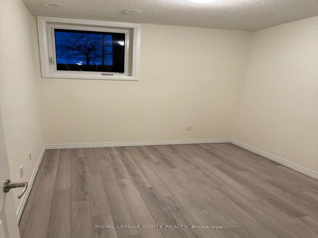 5 - 165 Tapscott Rd