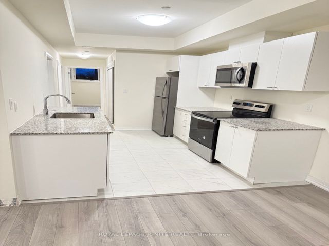 5 - 165 Tapscott Rd