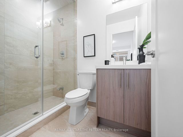 408 - 286 Main St