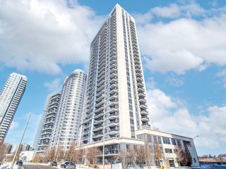106 - 151 Village Green Sq