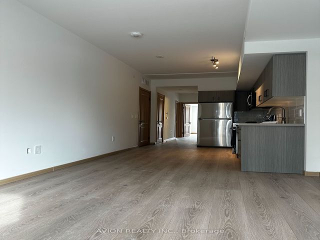 C2 202 - 3427 SHEPPARD Ave E