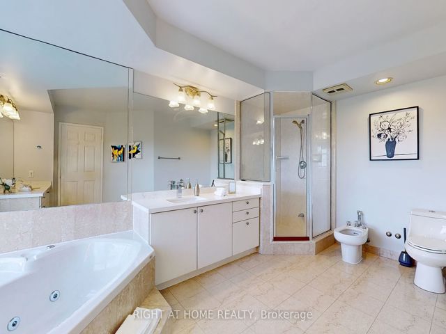 805 - 168 Bonis Ave