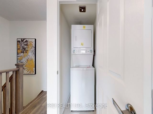 525 - 2791 Eglinton Ave E
