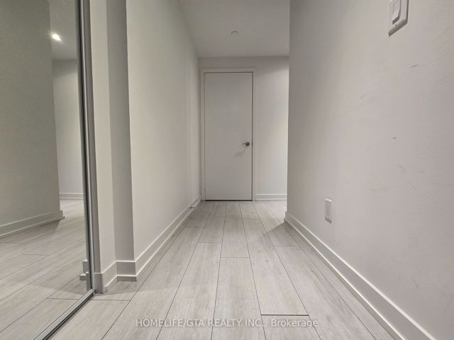 1511 - 2033 Kennedy Rd