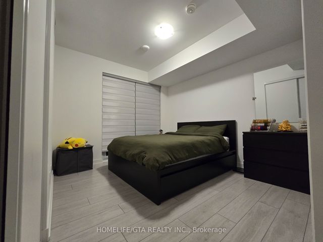 1511 - 2033 Kennedy Rd