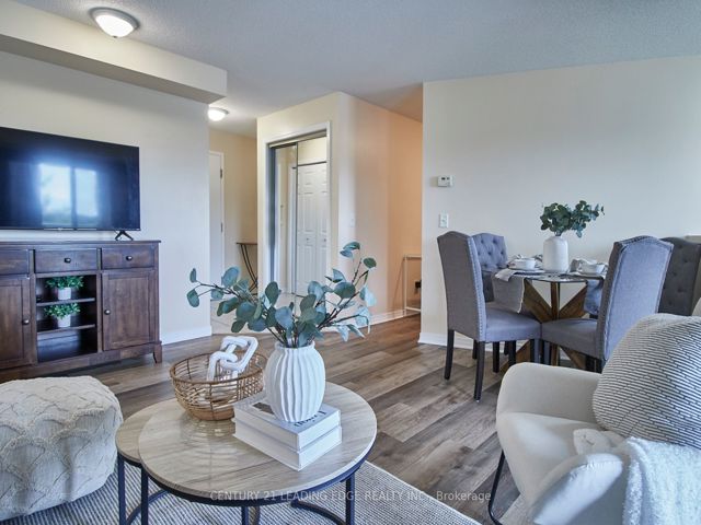 334 - 684 Warden Ave