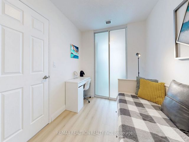 2208 - 68 Grangeway Ave