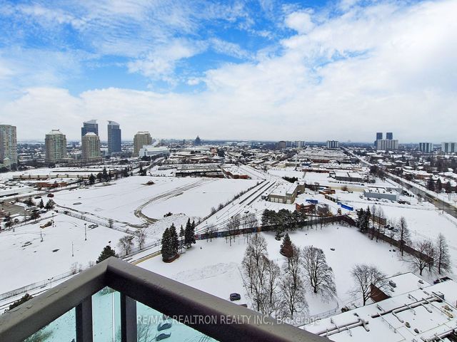 2208 - 68 Grangeway Ave