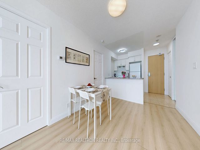 2208 - 68 Grangeway Ave