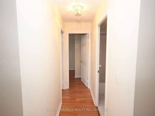 802 - 5039 Finch Ave E