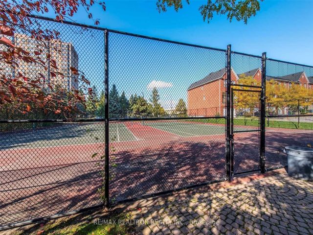 802 - 5039 Finch Ave E