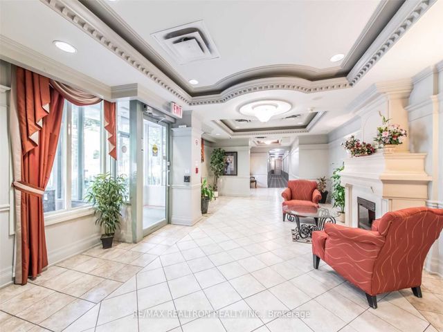 802 - 5039 Finch Ave E