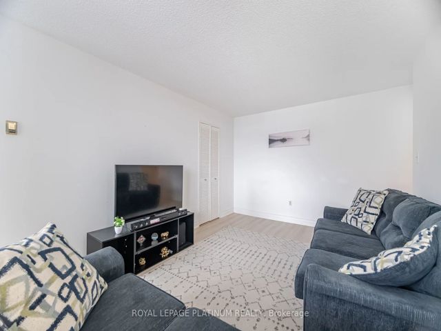 1407 - 90 Ling Rd