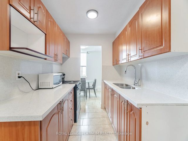 1407 - 90 Ling Rd