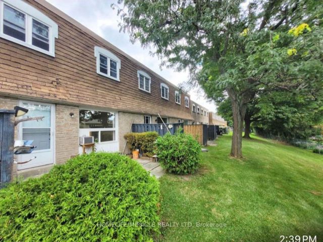 48 - 850 Hunting Wood E