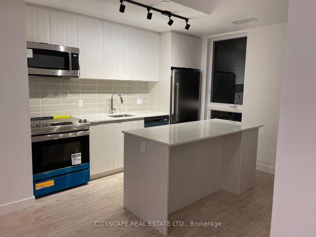 4B1 unit 85 - 176 CLONMORE Dr
