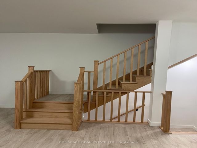 4B1 unit 85 - 176 CLONMORE Dr