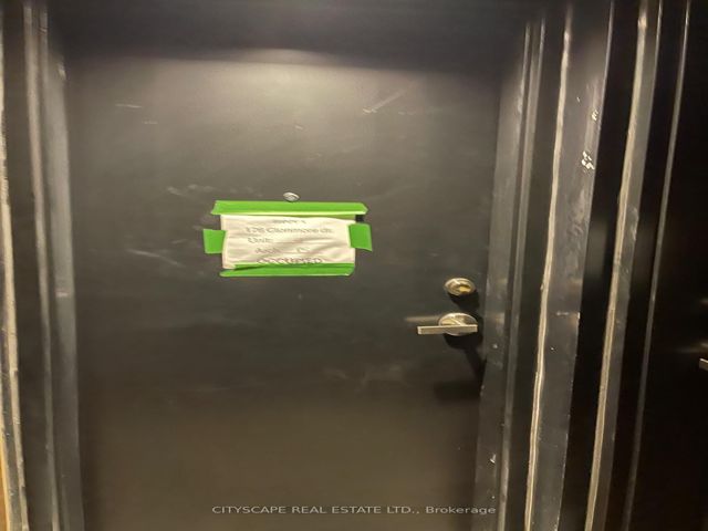 4B1 unit 85 - 176 CLONMORE Dr