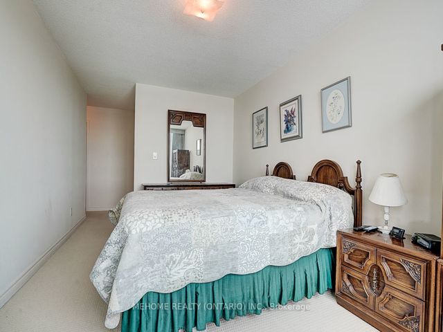 2906 - 88 Grangeway Ave