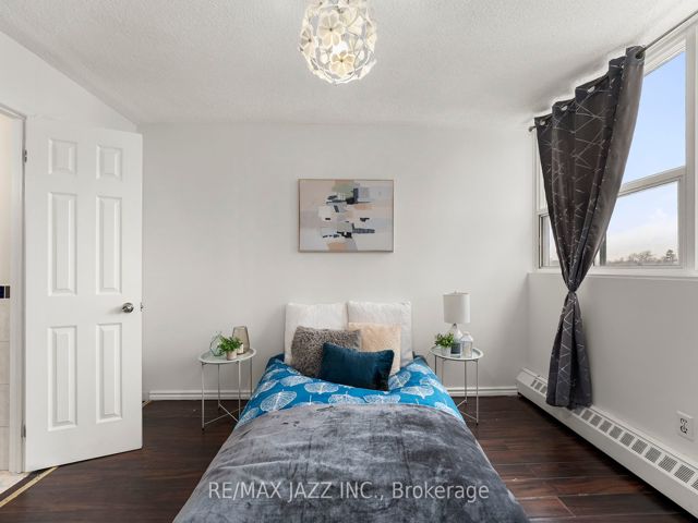 605 - 4091 Sheppard Ave E