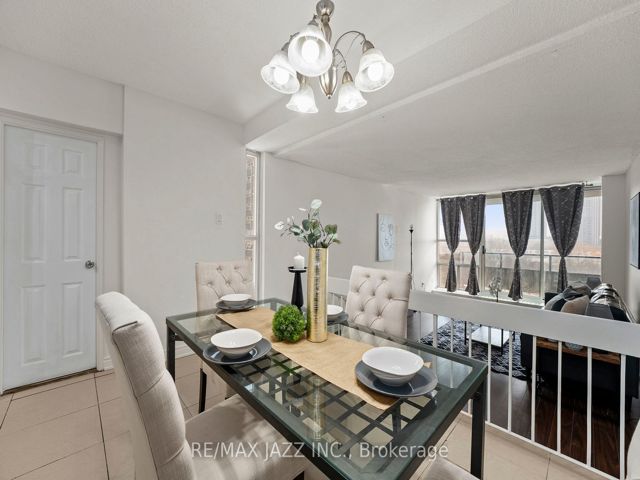 605 - 4091 Sheppard Ave E