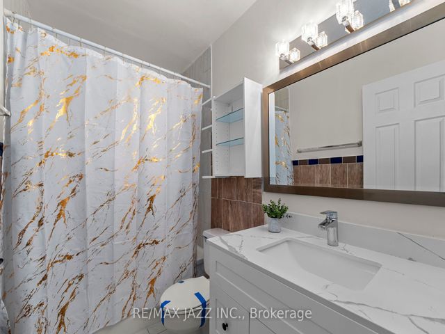 605 - 4091 Sheppard Ave E