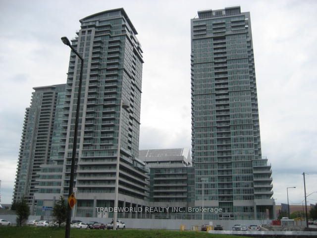 1904 - 70 Town Centre Crt