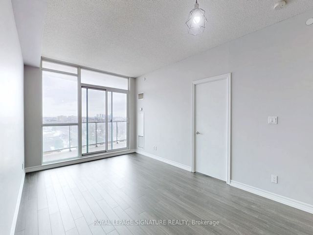 1805 - 1328 Birchmount Rd