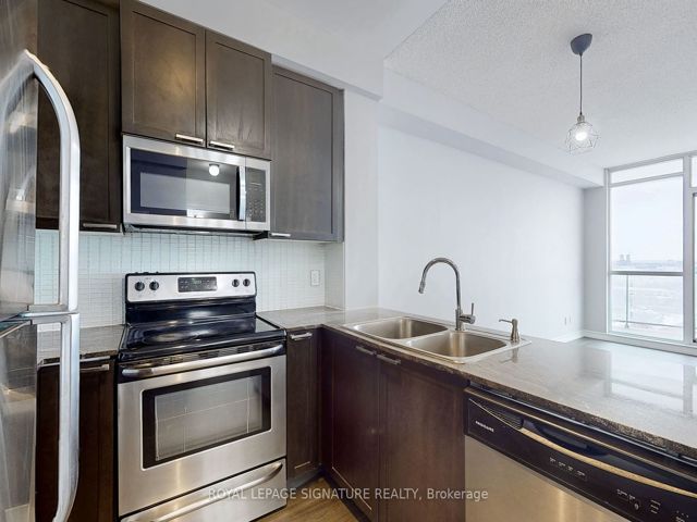 1805 - 1328 Birchmount Rd