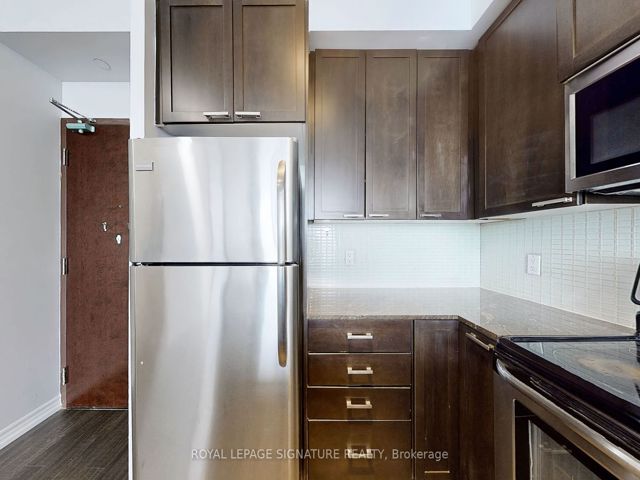1805 - 1328 Birchmount Rd