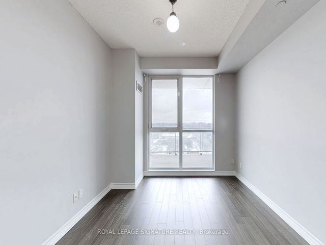 1805 - 1328 Birchmount Rd