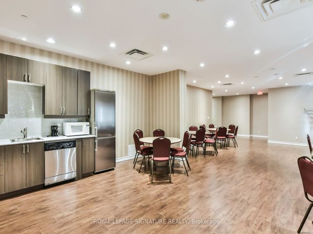 1805 - 1328 Birchmount Rd
