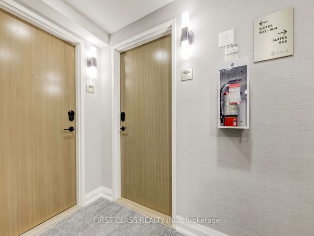904 - 2369 Danforth Ave
