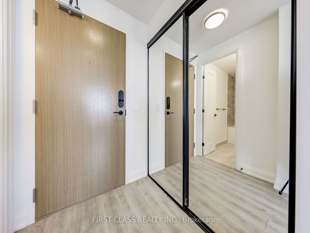 904 - 2369 Danforth Ave